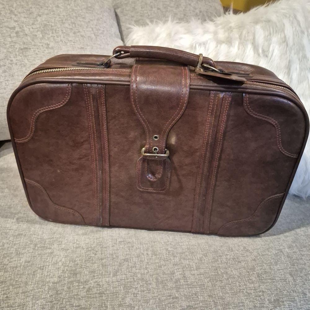 Vintage 1970s YKK Red Soft Leather Men's Handheld Bag Luggage 21 inches